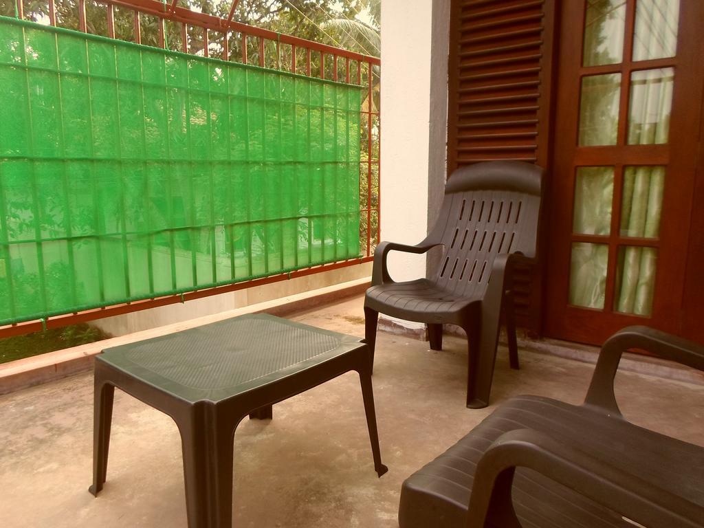 Nilas Guesthouse Hikkaduwa Pokój zdjęcie