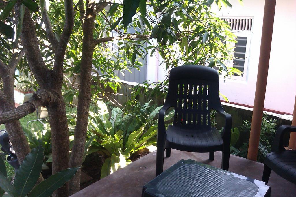 Nilas Guesthouse Hikkaduwa Zewnętrze zdjęcie